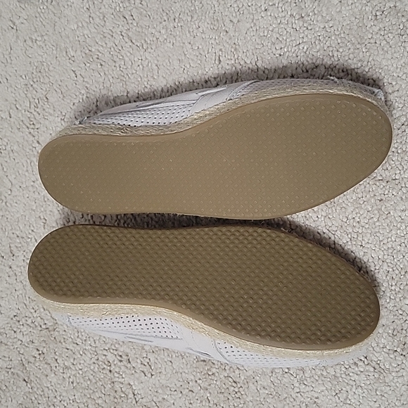 TOMS Loafers - Picture 3 of 4